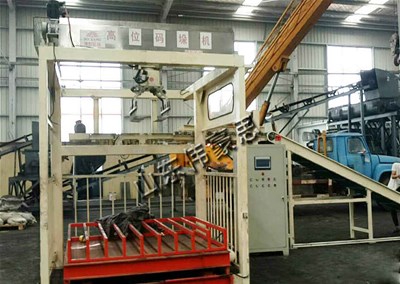 為什么說袋料高位碼垛機(jī)是企業(yè)實現(xiàn)自動化生產(chǎn)的重要設(shè)備