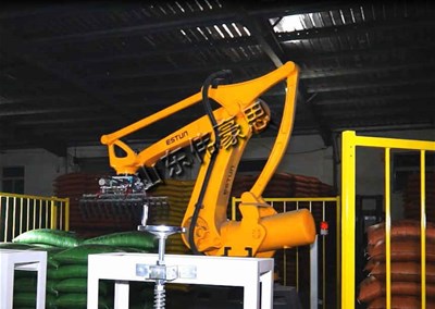 自動碼垛機(jī)為什么收到企業(yè)的青睞？