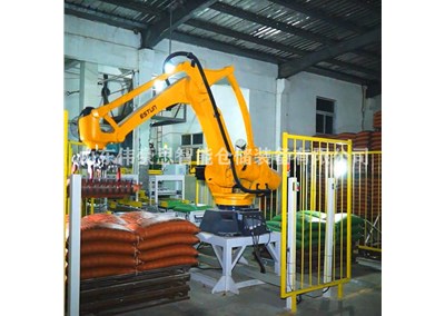 企業(yè)選擇白炭黑全自動碼垛機的原因是什么？